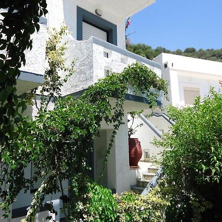 Fevro Hotel Agia Galini Exterior foto