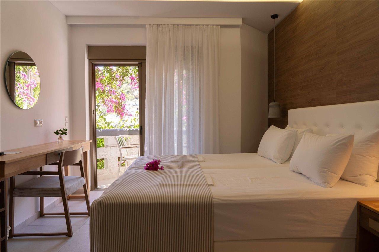 Fevro Hotel Agia Galini Exterior foto