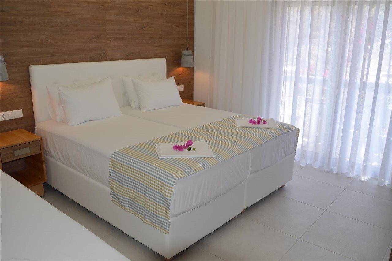 Fevro Hotel Agia Galini Exterior foto