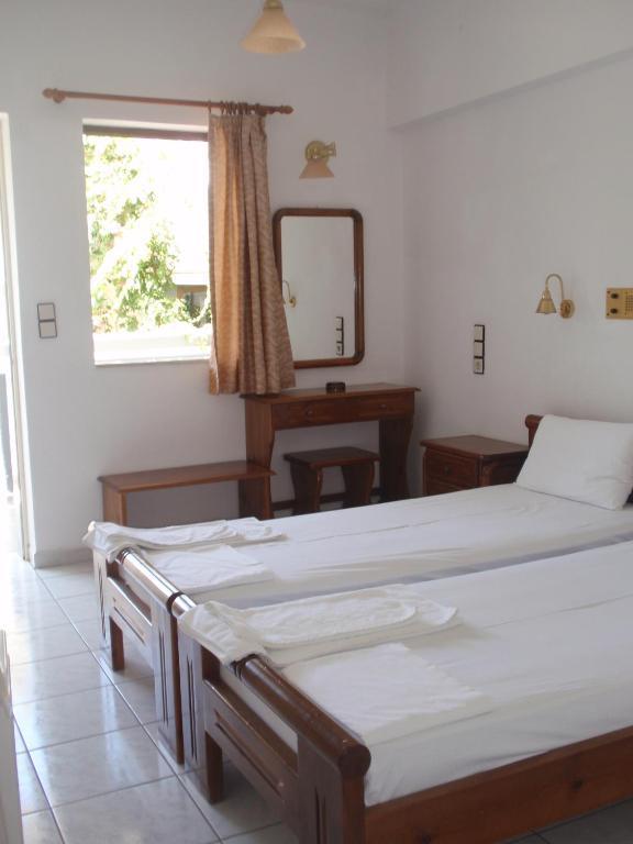 Fevro Hotel Agia Galini Zimmer foto