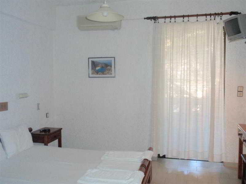 Fevro Hotel Agia Galini Exterior foto